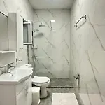 Center 3*
