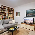 بيت ضيافة Center تيرانا