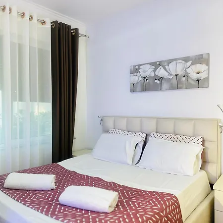 ゲストハウス Center ティラナ