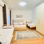 Center 3*