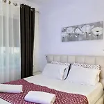 Pensión Center 3*