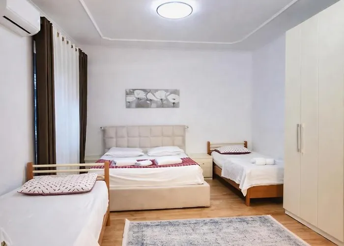 Center Gæstehus Tirana